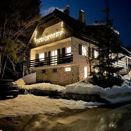 Martinov Dom Lägenhet Kranjska Gora Exteriör bild
